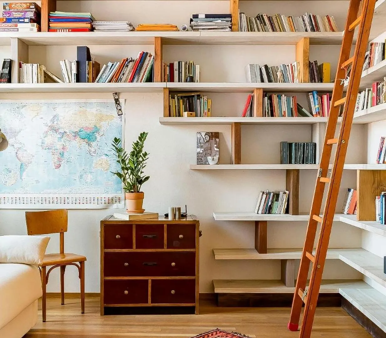 Bright And Peaceful Apartment In Historic Palazzo location