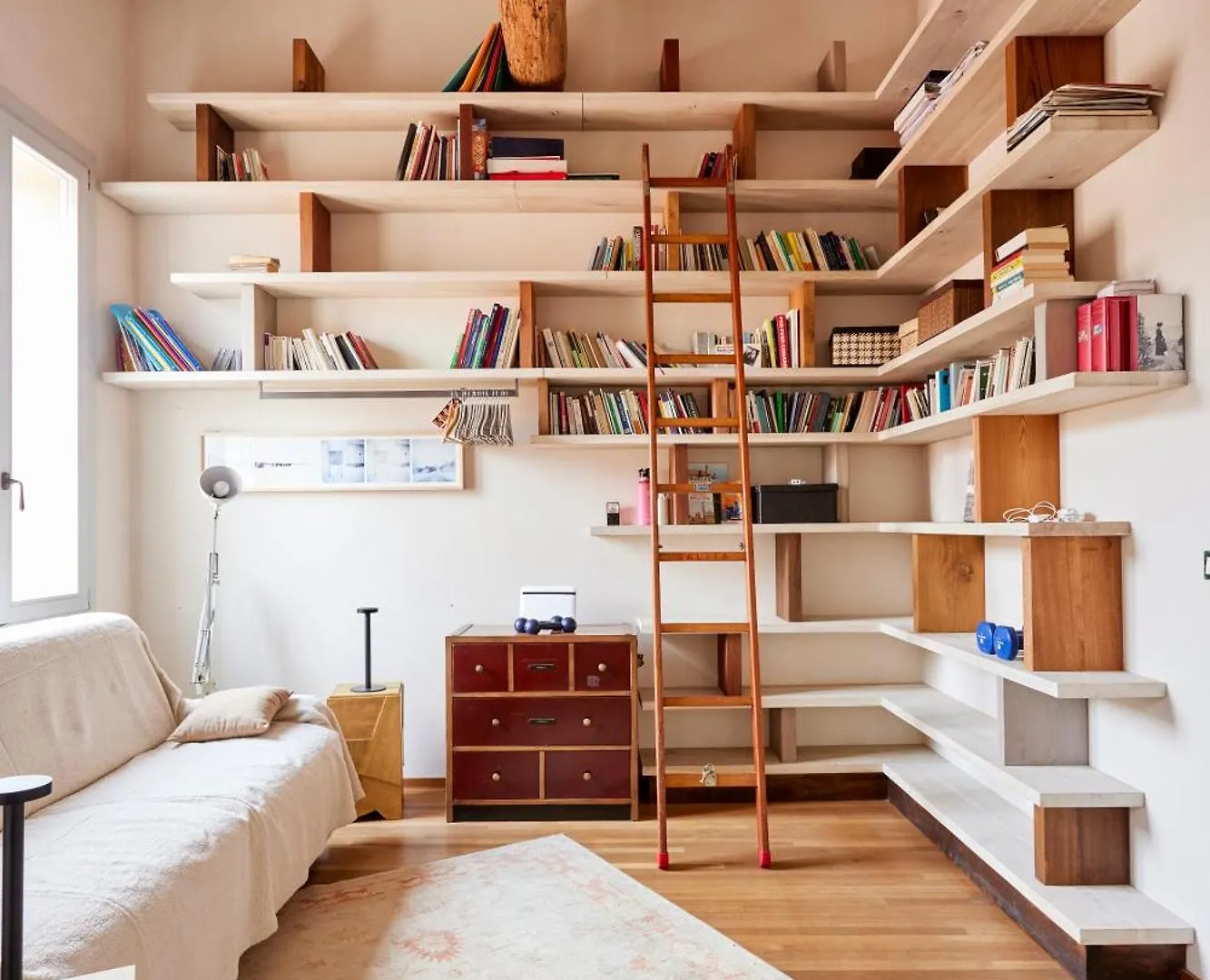 Bright And Peaceful Apartment In Historic Palazzo Bologna